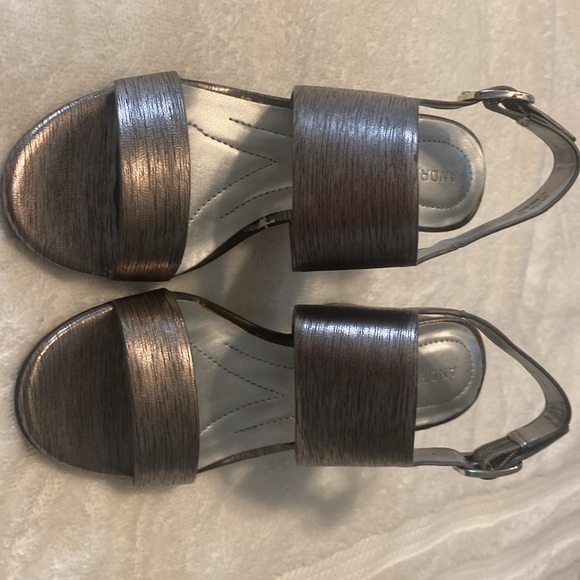 Andrew Geller chunk heel sandals - Picture 2 of 5